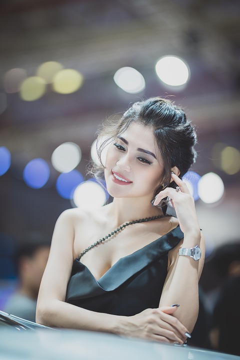 woman-6186503_960_720.jpg
